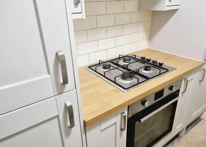 Comfy 1St Floor Flat, Sleeps 4